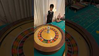 This dealer's dynamic vision is unbelievable🤣 #casino #casino #Fisher's
