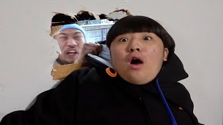 友達の実家をハンマーで中と外繋げてみた【ドッキリ】
