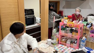 ヒカルが久しぶりに実家に帰るとおばあちゃんと言い争いになりました